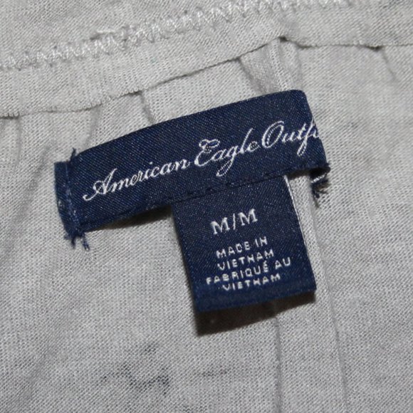 🌸🌫️ American Eagle Floral Blouse · Size M · Soft & Feminine - Picture 2 of 5